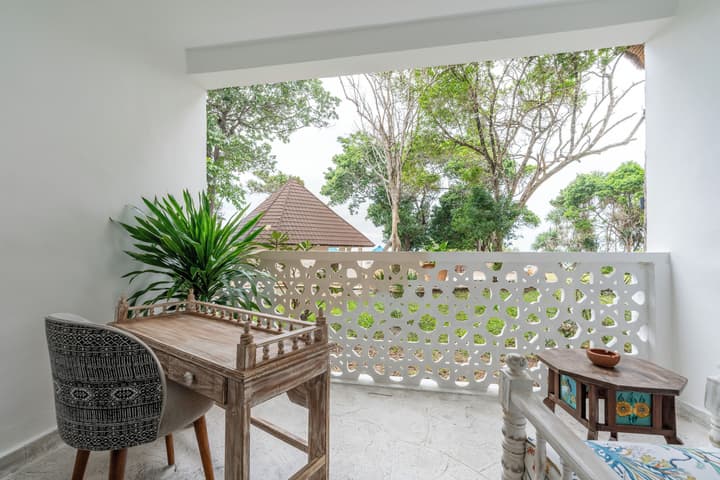 Chale Island Resort