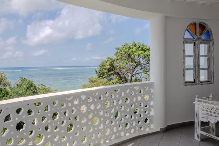 Chale Island Resort