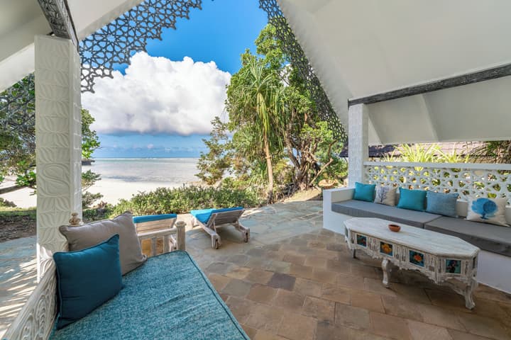 Chale Island Resort