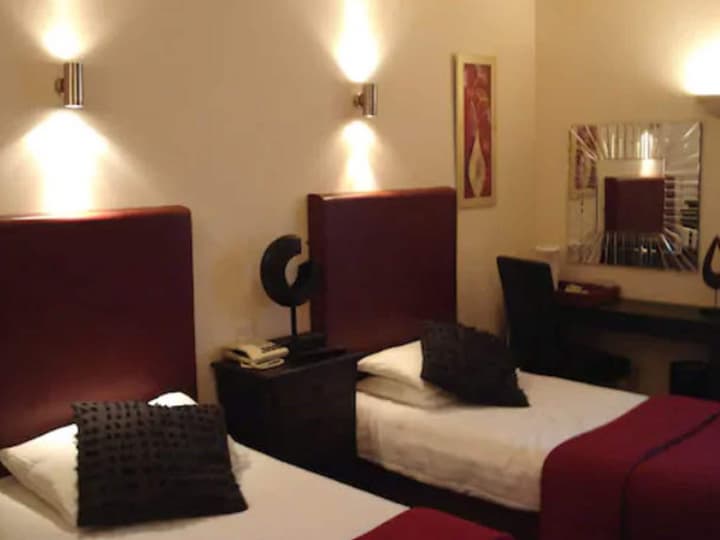 Sandyford Hotel
