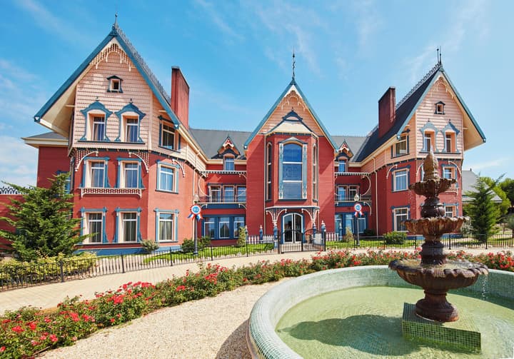 PortAventura Hotel Lucy's Mansion -Includes unlimited access & Express wristband to PortAventura Park & Ferrari Land