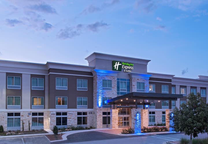 Holiday Inn Express & Suites Austin NW - Four Points by IHG