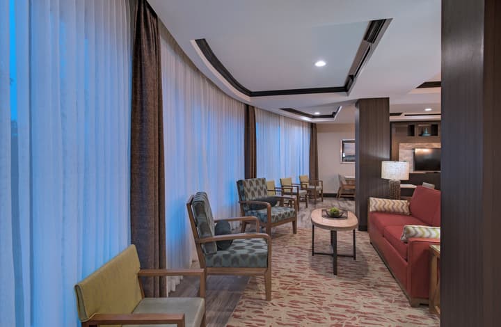 Holiday Inn Express & Suites Austin NW - Four Points by IHG