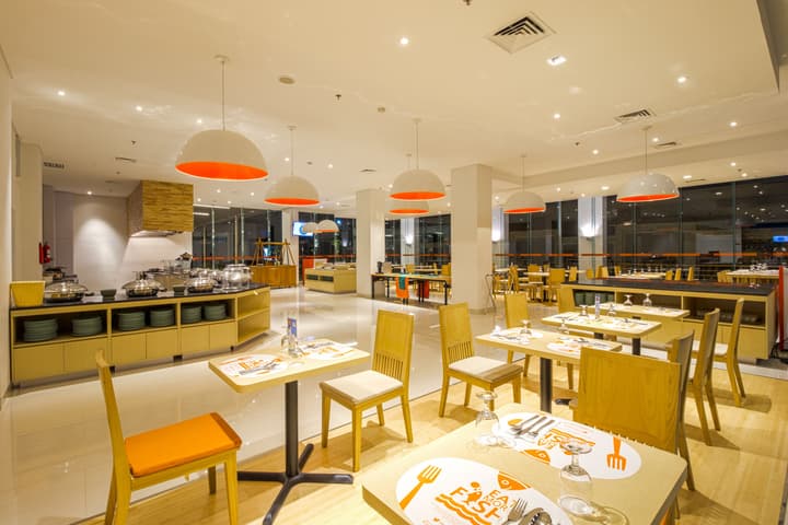 HARRIS Hotel & Conventions Denpasar Bali
