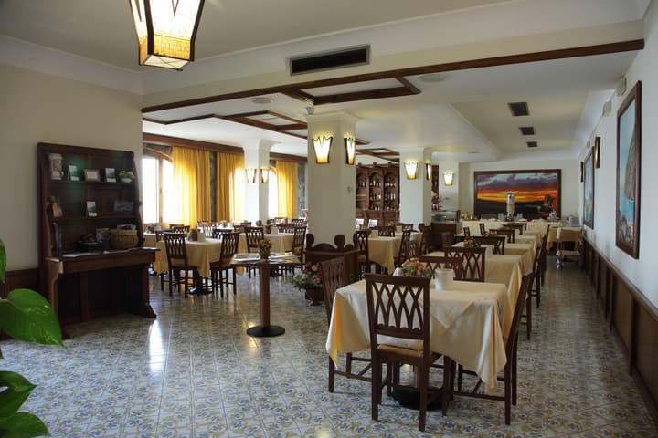 Hotel Mega Mare