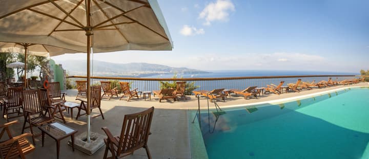 Hotel Mega Mare