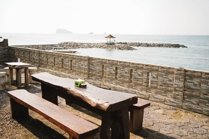 Temple Cafe & Seaside Cottages