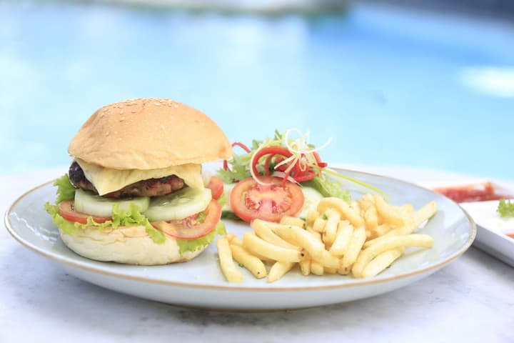 The Cakra Hotel