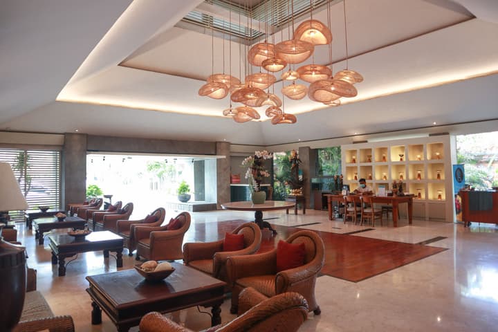 The Cakra Hotel