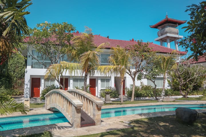 The Cakra Hotel