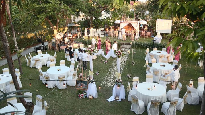 The Cakra Hotel
