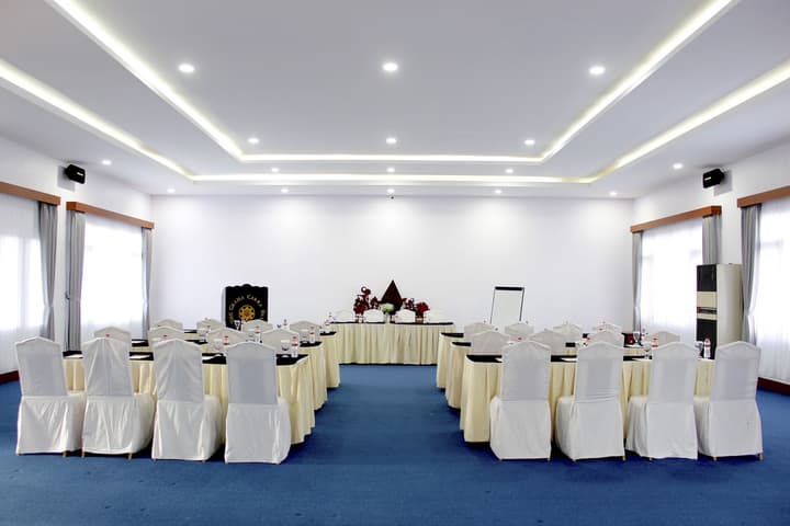 The Cakra Hotel