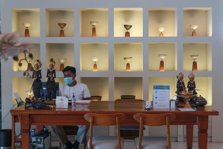 The Cakra Hotel