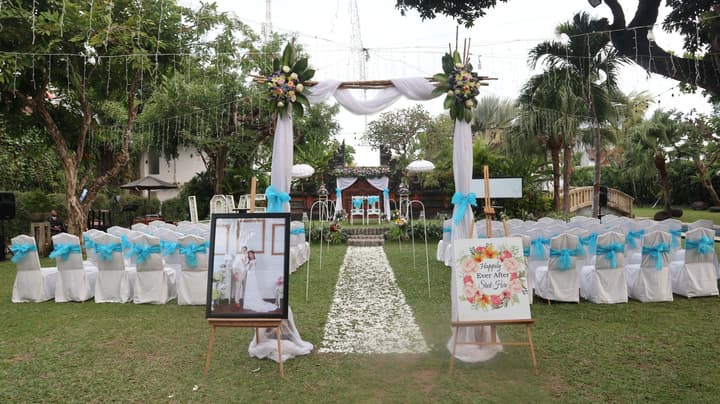 The Cakra Hotel