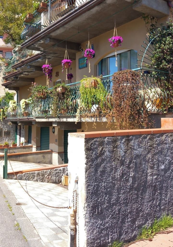 B&B Rosangela