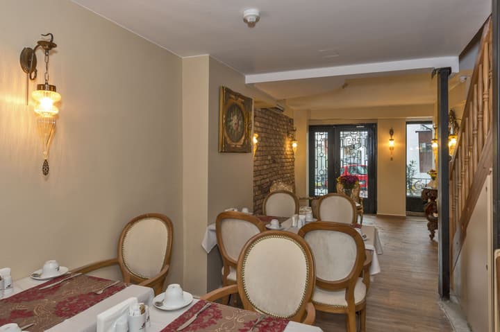 By Murat Royal Hotels