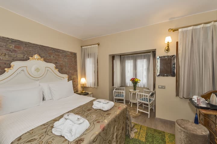By Murat Royal Hotels
