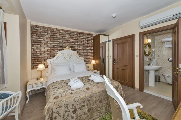 By Murat Royal Hotels