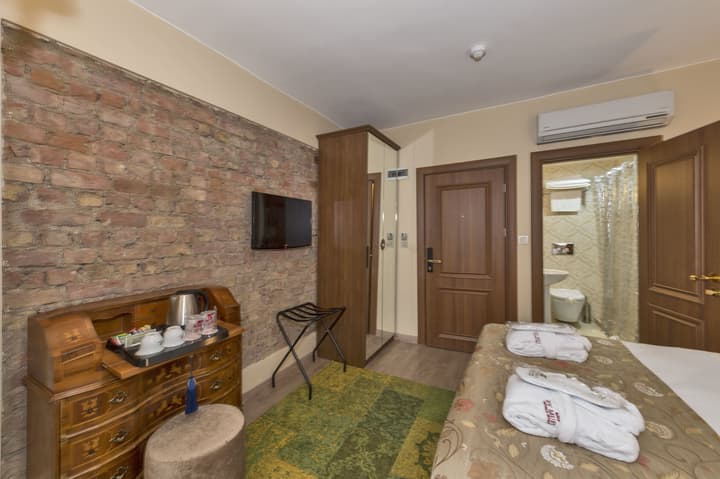 By Murat Royal Hotels