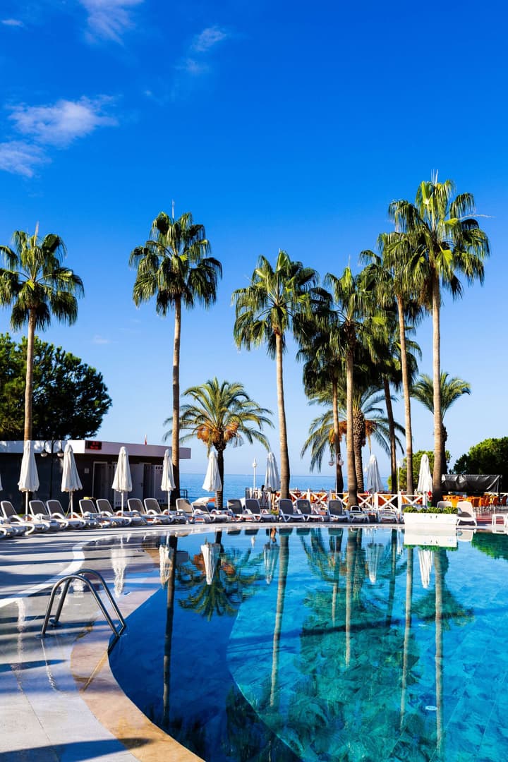 Oz Hotels İncekum Beach Resort