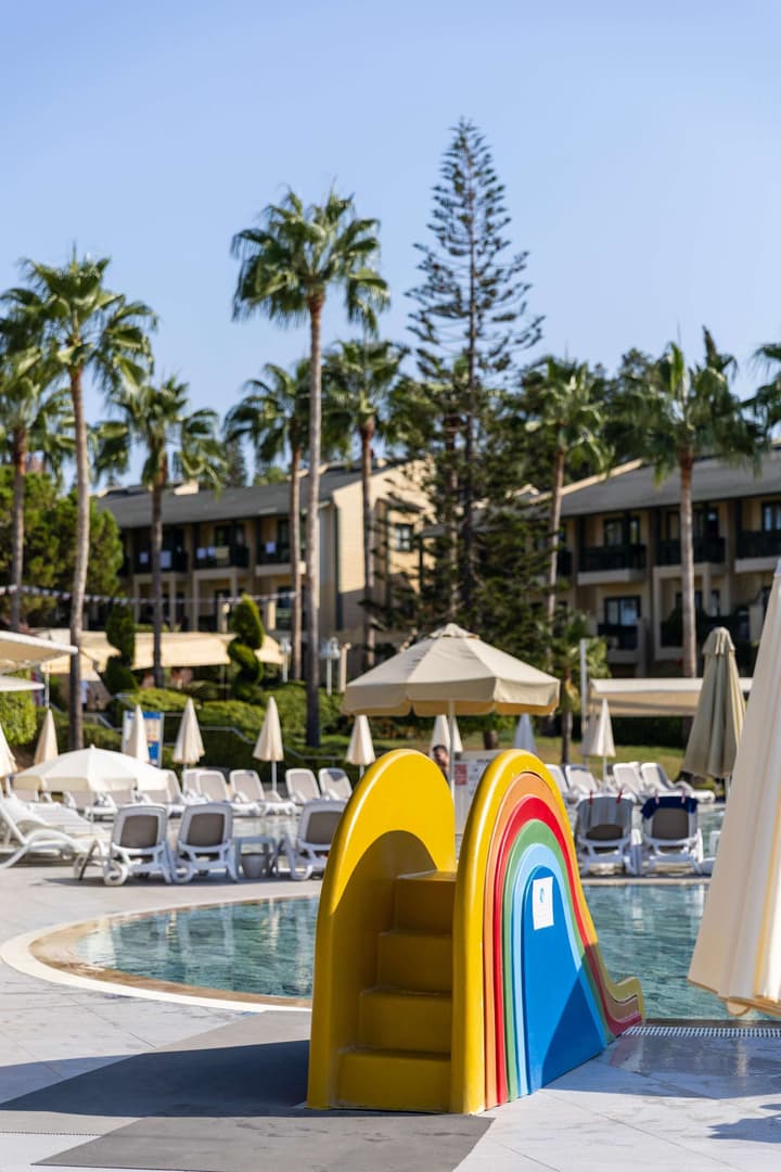 Oz Hotels İncekum Beach Resort