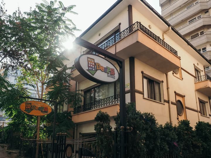 Deeps Hostel