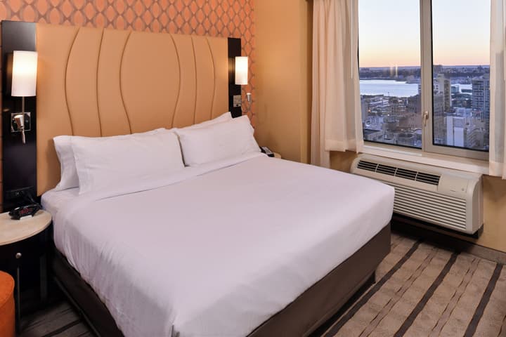 Holiday Inn New York City - Times Square by IHG