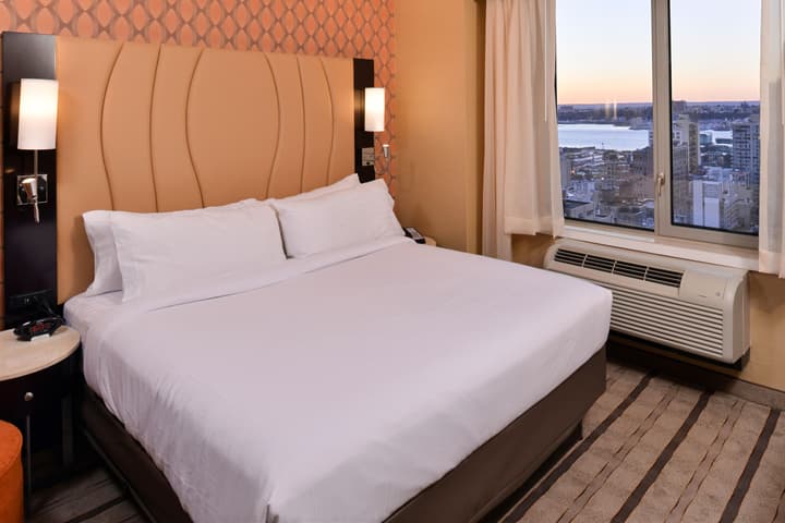 Holiday Inn New York City - Times Square by IHG