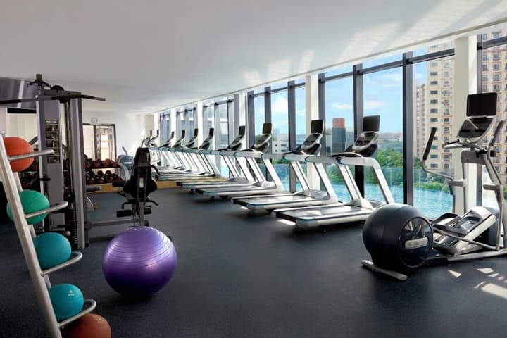 Momentus Hotel Alexandra