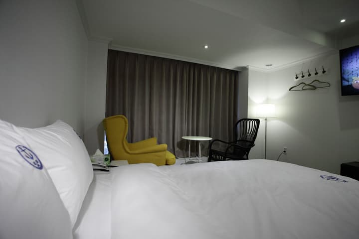 Hillside Hotel
