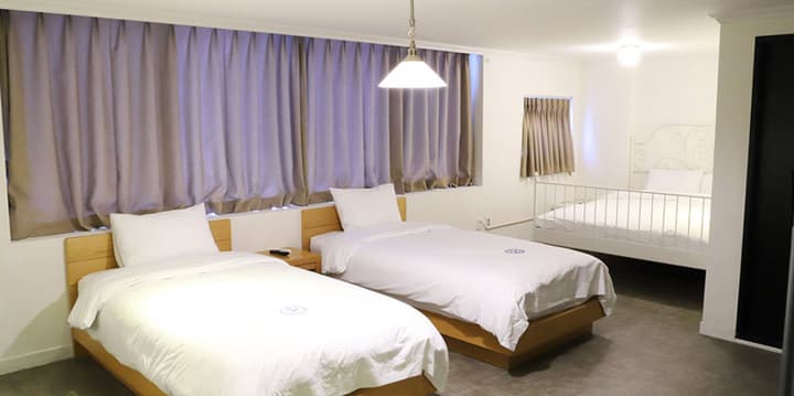 Hillside Hotel