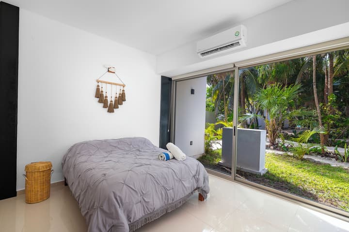 Angelina 28 Beachfront and Family Apartments - Modern and Relaxing Long Stays (20 min from Cancun Airport)
