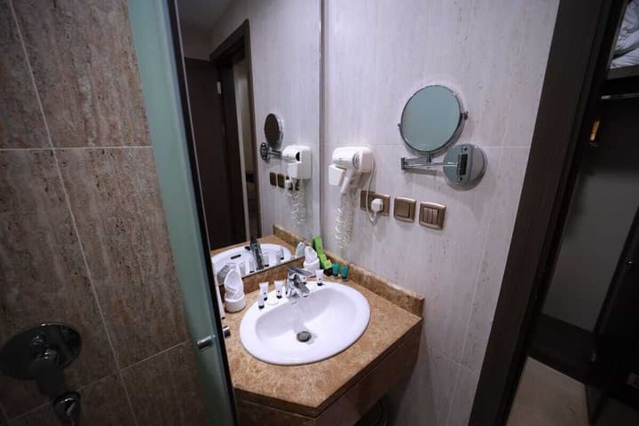 Al Ebaa Hotel