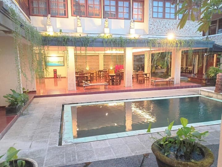 Catur Adi Putra Hotel