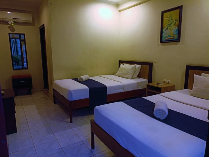 Catur Adi Putra Hotel
