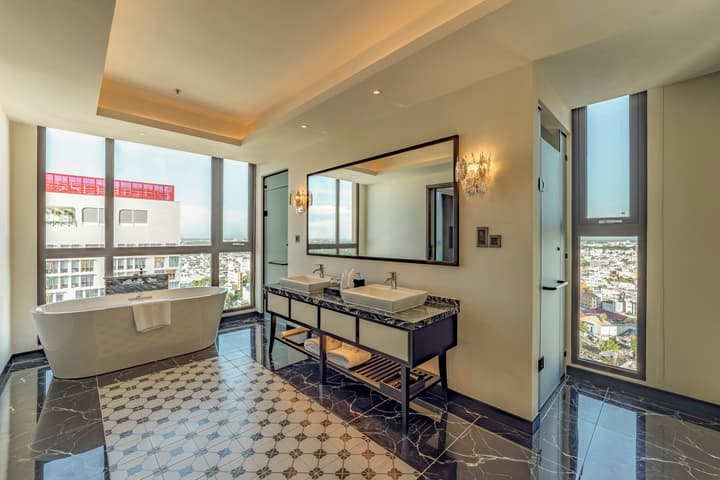 Charmant Suites a Boutique Hotel Can Tho