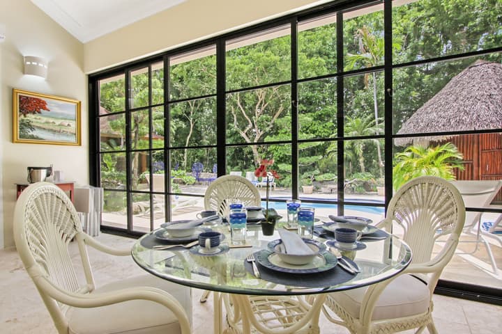 4-BR Pool Villa - Garden & Beach Access