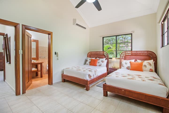 4-BR Pool Villa - Garden & Beach Access