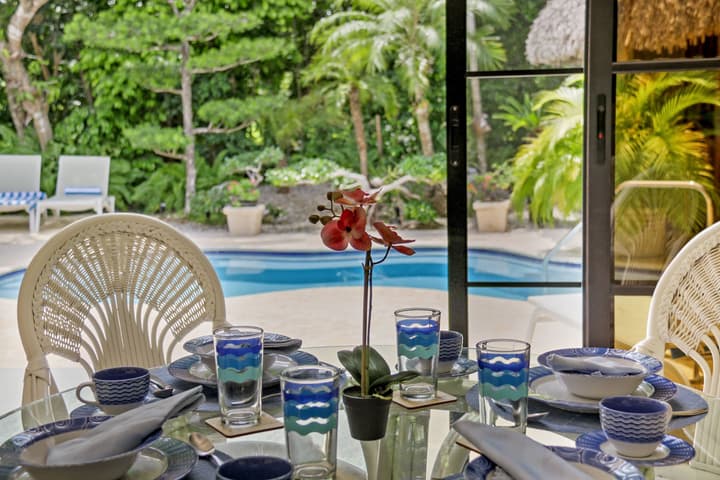 4-BR Pool Villa - Garden & Beach Access
