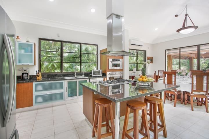 4-BR Pool Villa - Garden & Beach Access