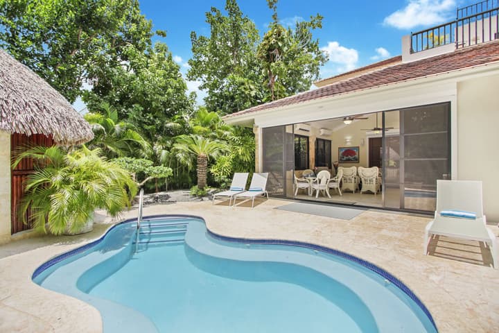 4-BR Pool Villa - Garden & Beach Access