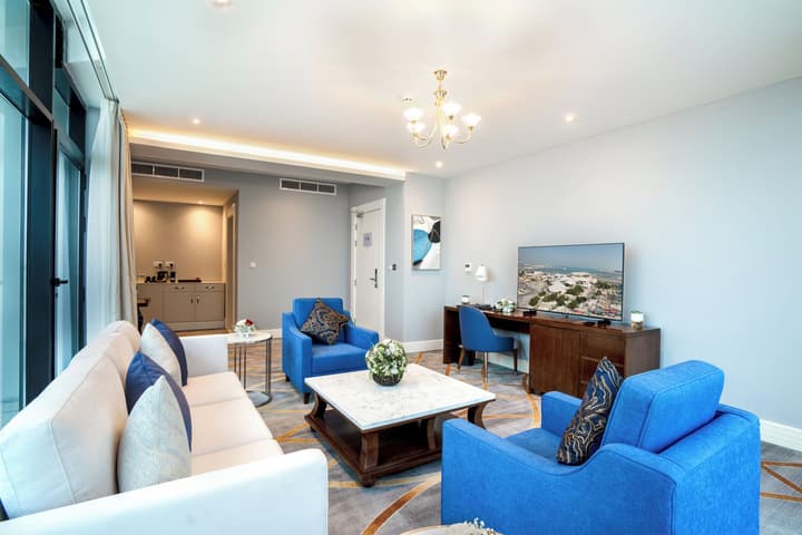 Sherao Hotel Doha - Next to National Museum of Qatar & Metro