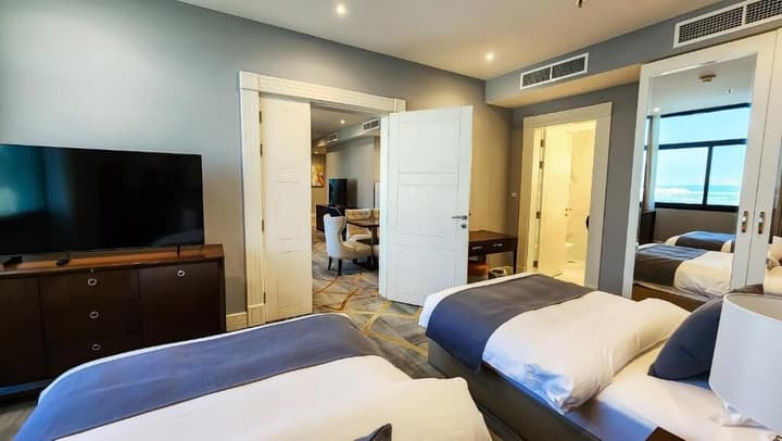Sherao Hotel Doha - Next to National Museum of Qatar & Metro