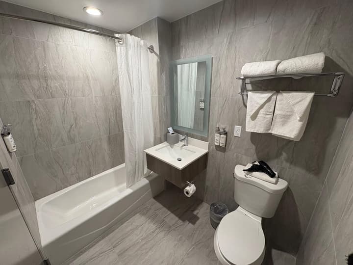 Holiday Inn Express & Suites Bronx - Barnabas area by IHG