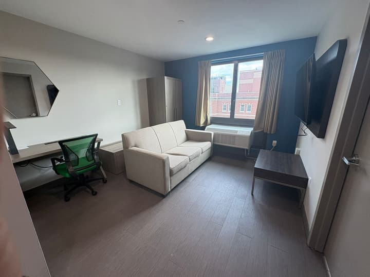 Holiday Inn Express & Suites Bronx - Barnabas area by IHG