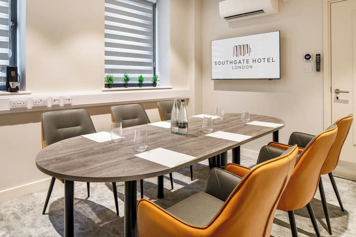 Southgate Hotel London
