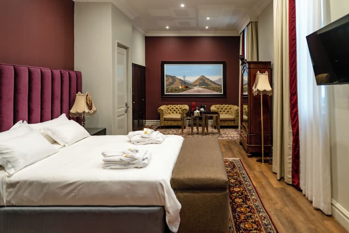 The Monarch Hotel