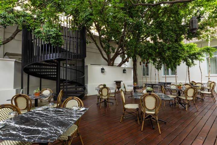 The Monarch Hotel