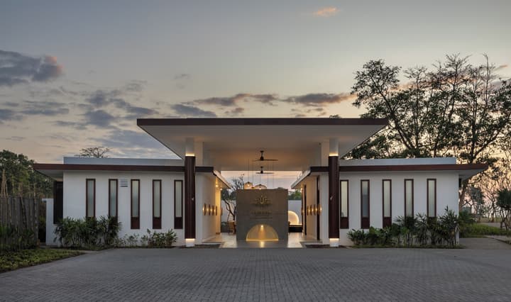 Sumitra Luxury Villas & Resort by Pramana