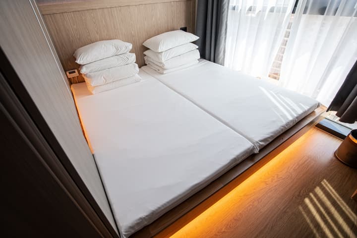 JeJu Bolton Hotel